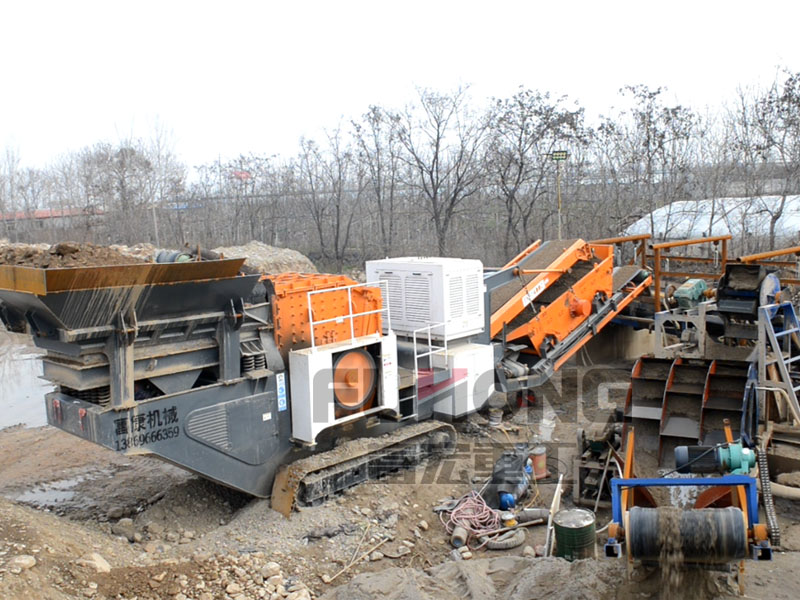 新型高效履带式移动91香蕉国产在线观看站应用于风化沙91香蕉国产在线观看制砂